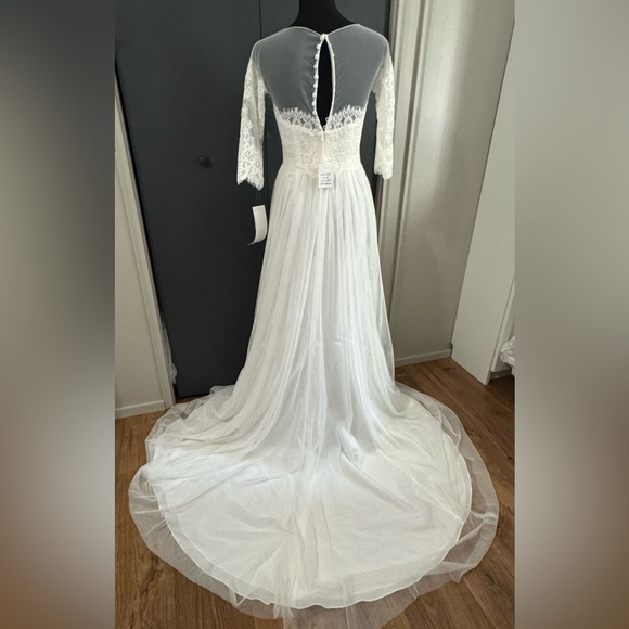 Galina Size 4P Ivory Wedding Dress with Illusion bodice and Lace Sleeves STYLE# - Picture 11 of 16